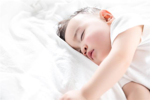 纽瑞优:换季气温多变,如何让宝宝少生病?